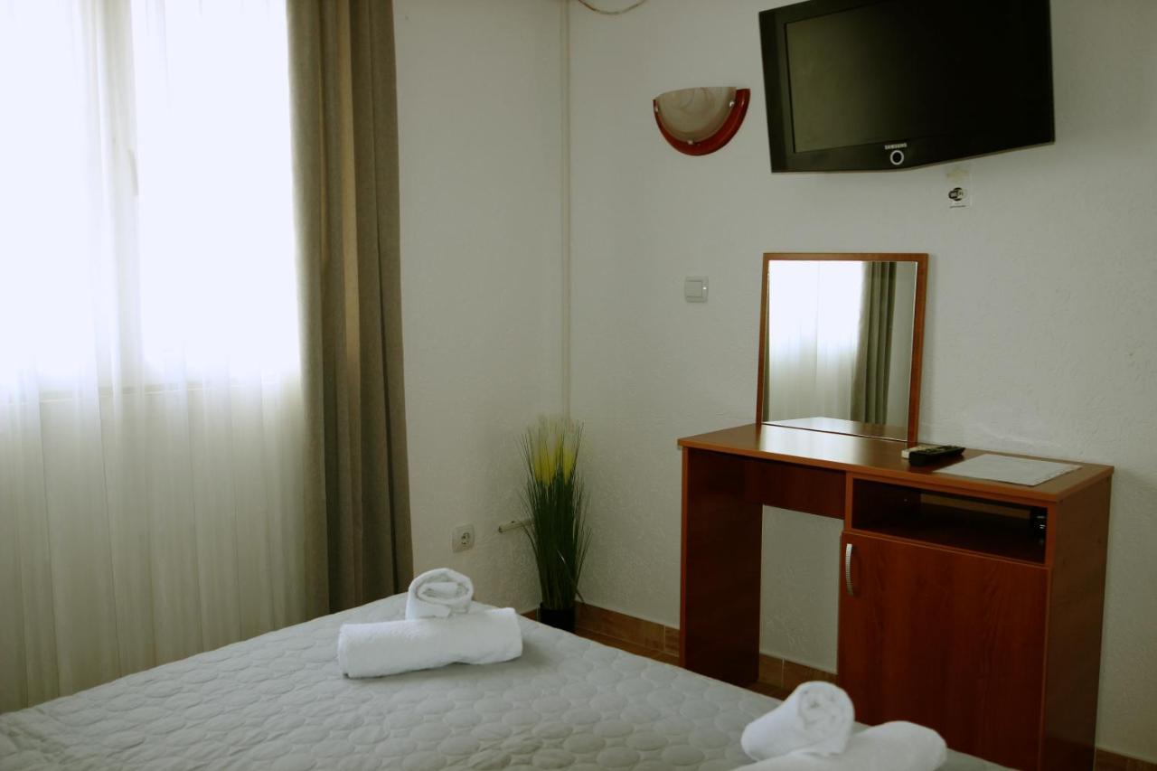 Apartments Vila Monegro Бар Екстер'єр фото